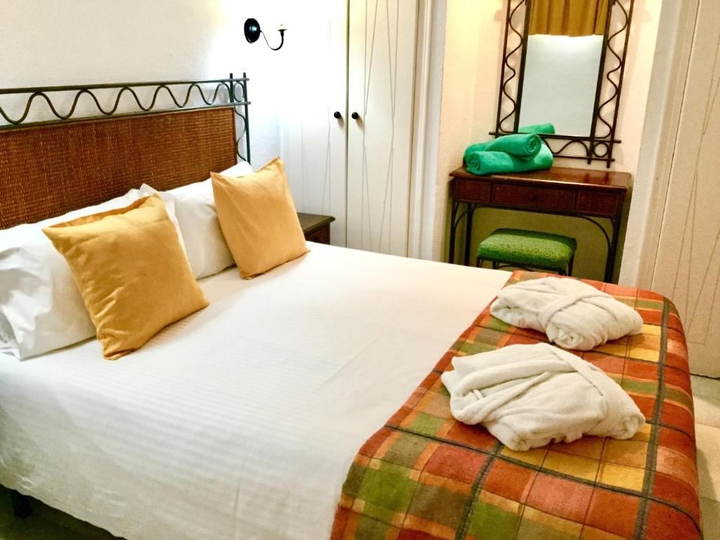 rooms-apartment-2-bedroom