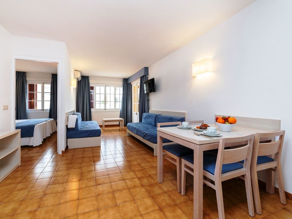 rooms-apartment-2-bedrooms