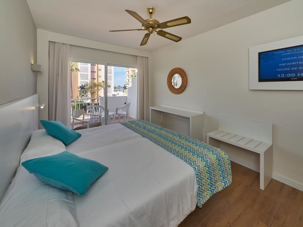 rooms-standard-room-balcony-or-terrace