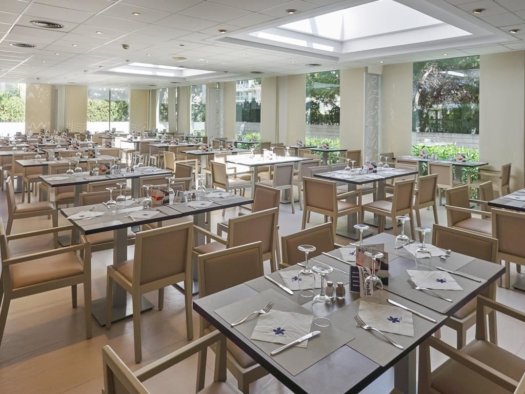 restaurants-restaurant