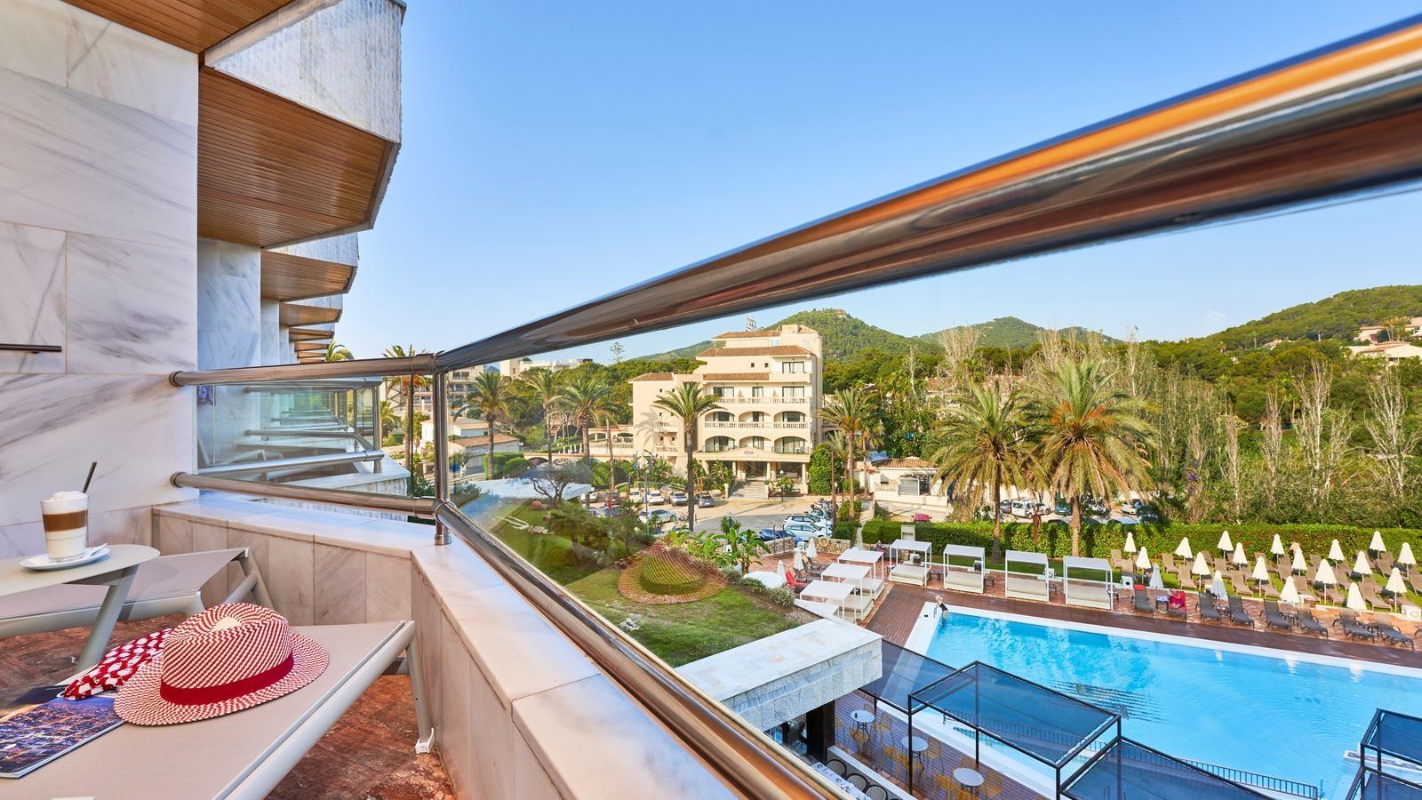 rooms-royal-pool-view-room-with-balcony