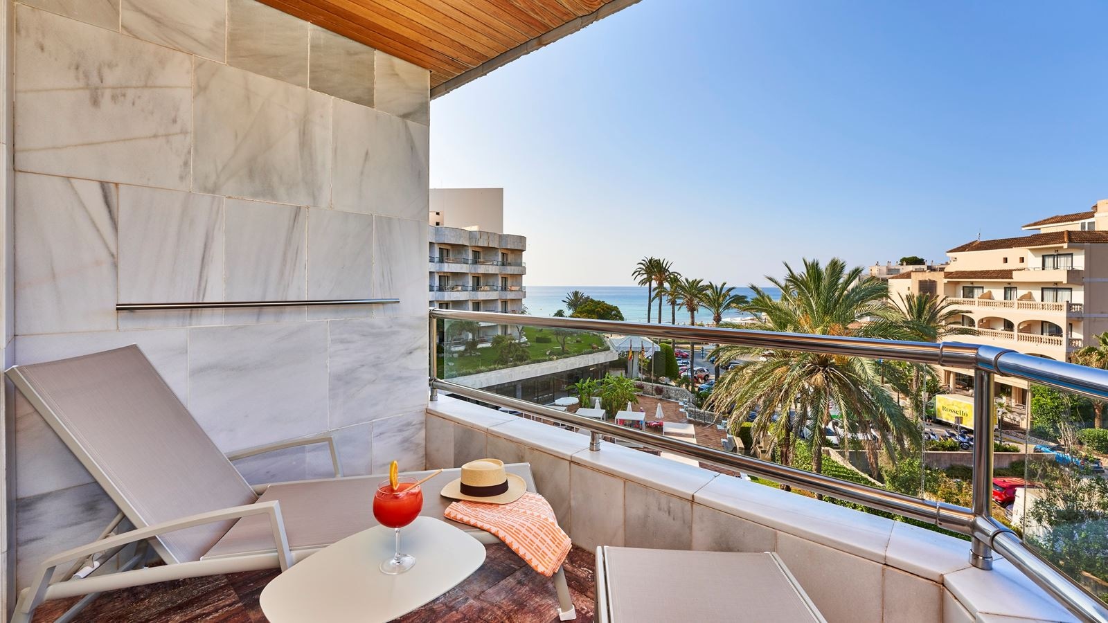 rooms-royal-sea-view-room-with-balcony