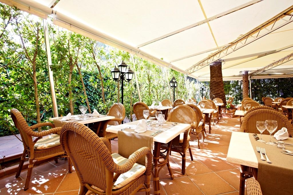 restaurants-main-restaurant