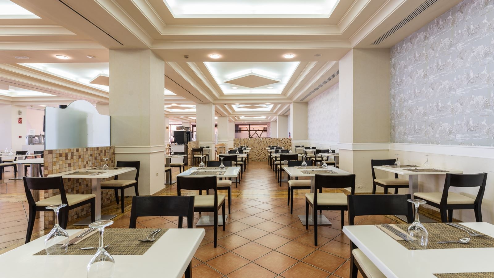 restaurants-buffet-restaurant