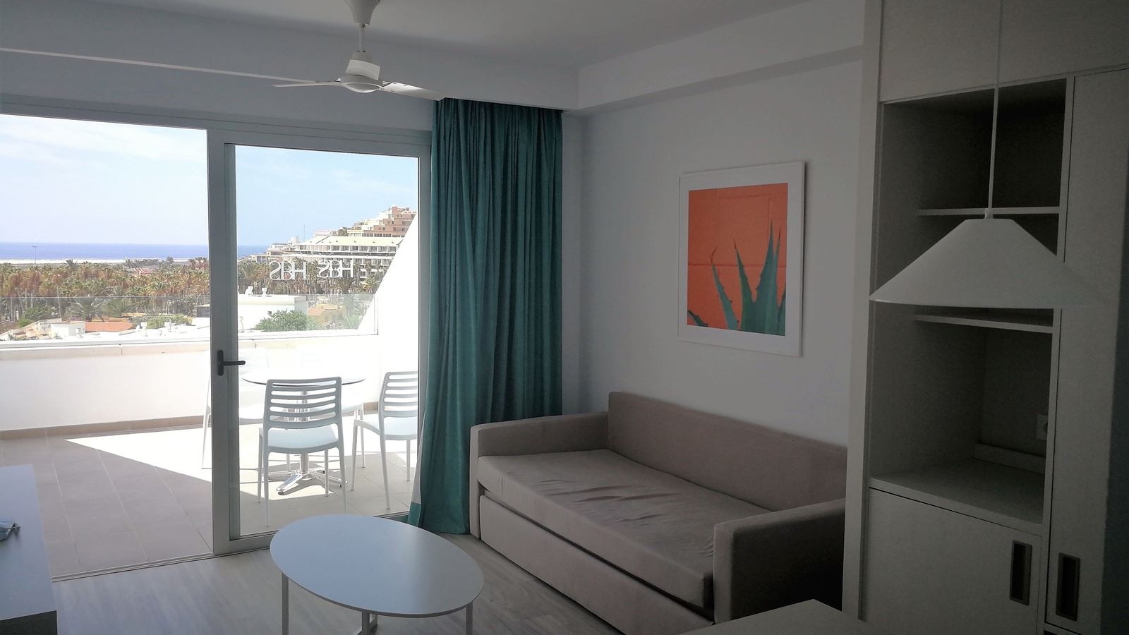 rooms-family-room-1-bedroom-+-living-room