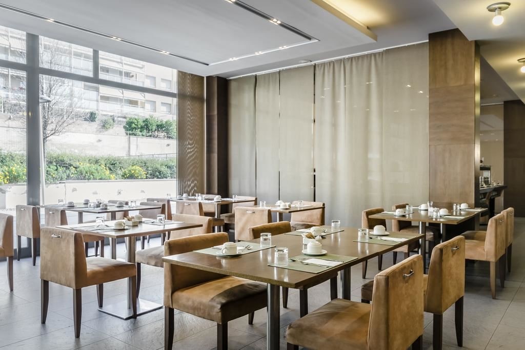 restaurants-restaurant