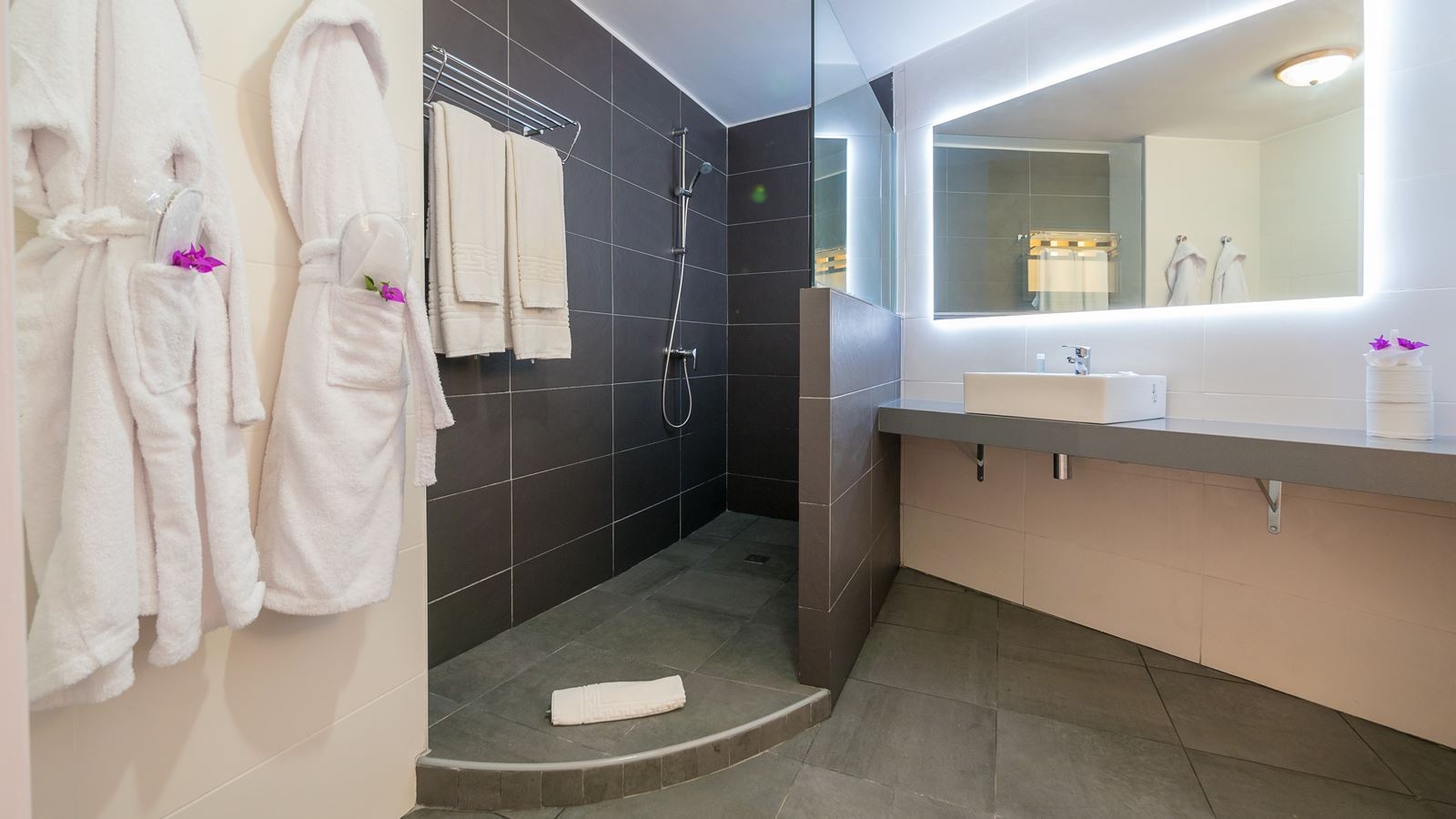 rooms-apartment-superior-1-bedroom