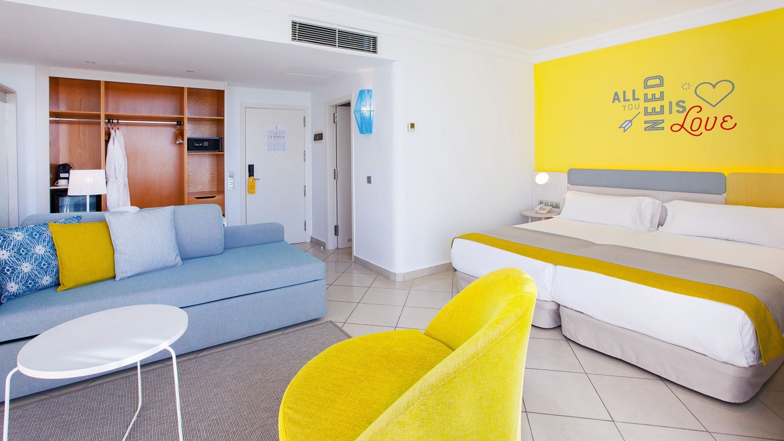 rooms-ddep-double-deluxe-swimup-pool-terrace