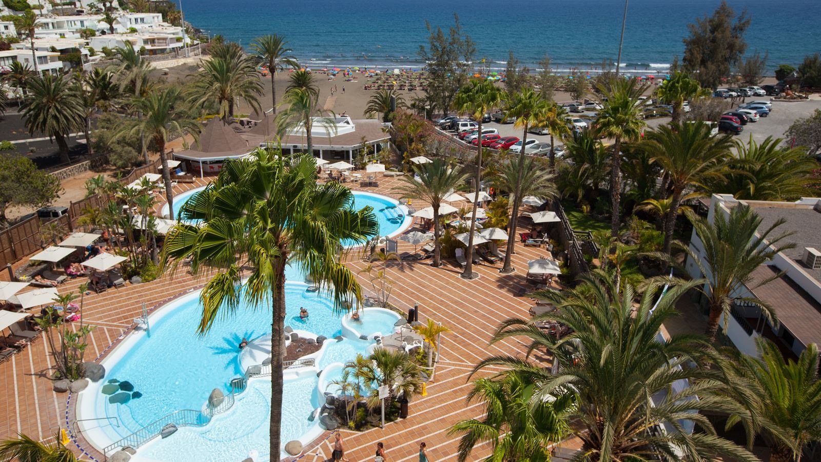 rooms-ddev-deluxe-room-with-balcony