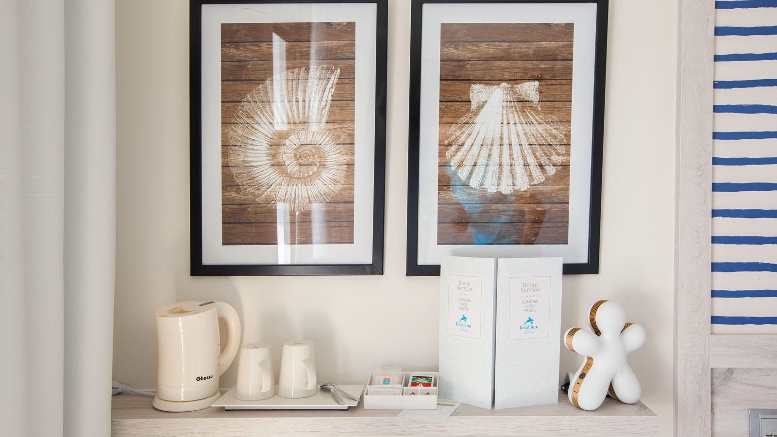 rooms-ddev-deluxe-room-with-balcony