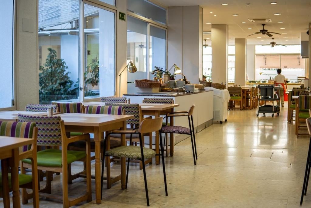 restaurants-main-restaurant