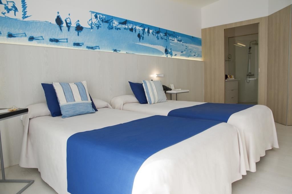 rooms-standard-room-balcony-or-terrace