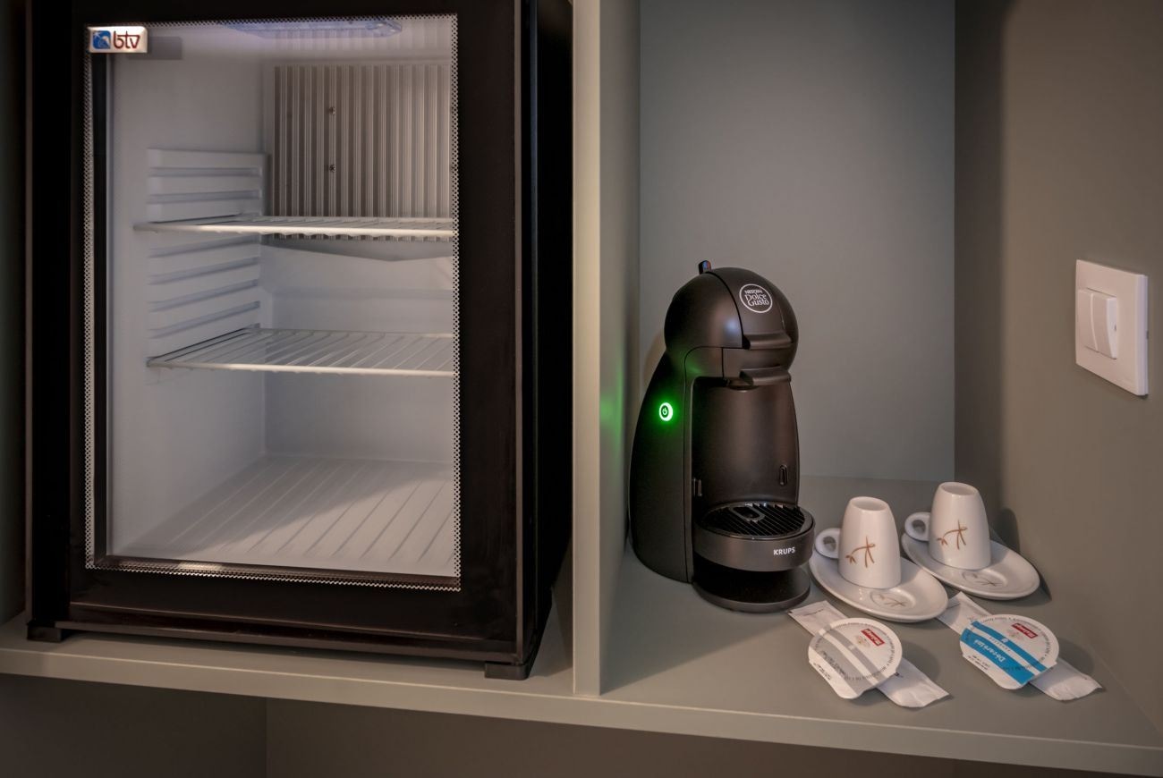 rooms-double-standard-street-view