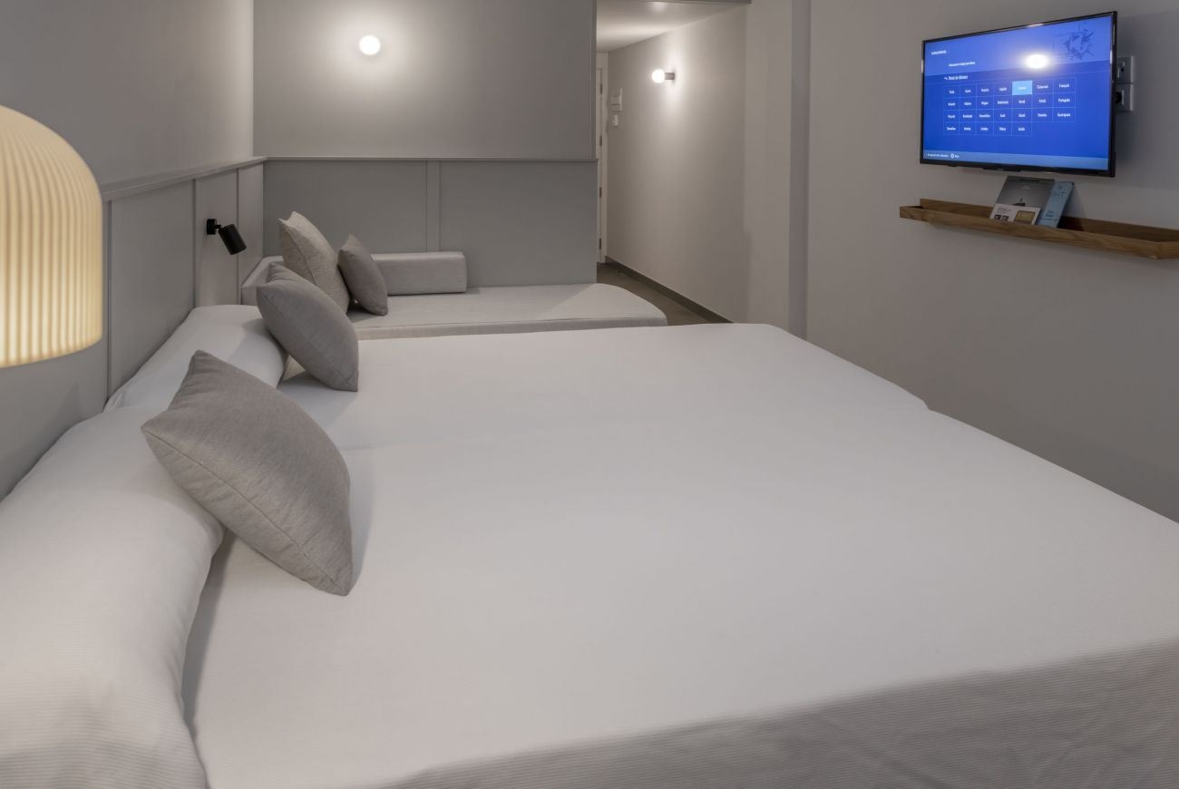 rooms-triple-standard-room