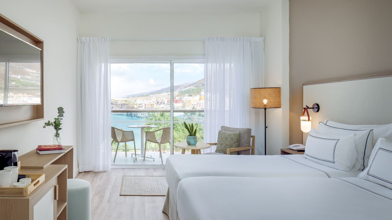 rooms-double-the-level-room-sea-view