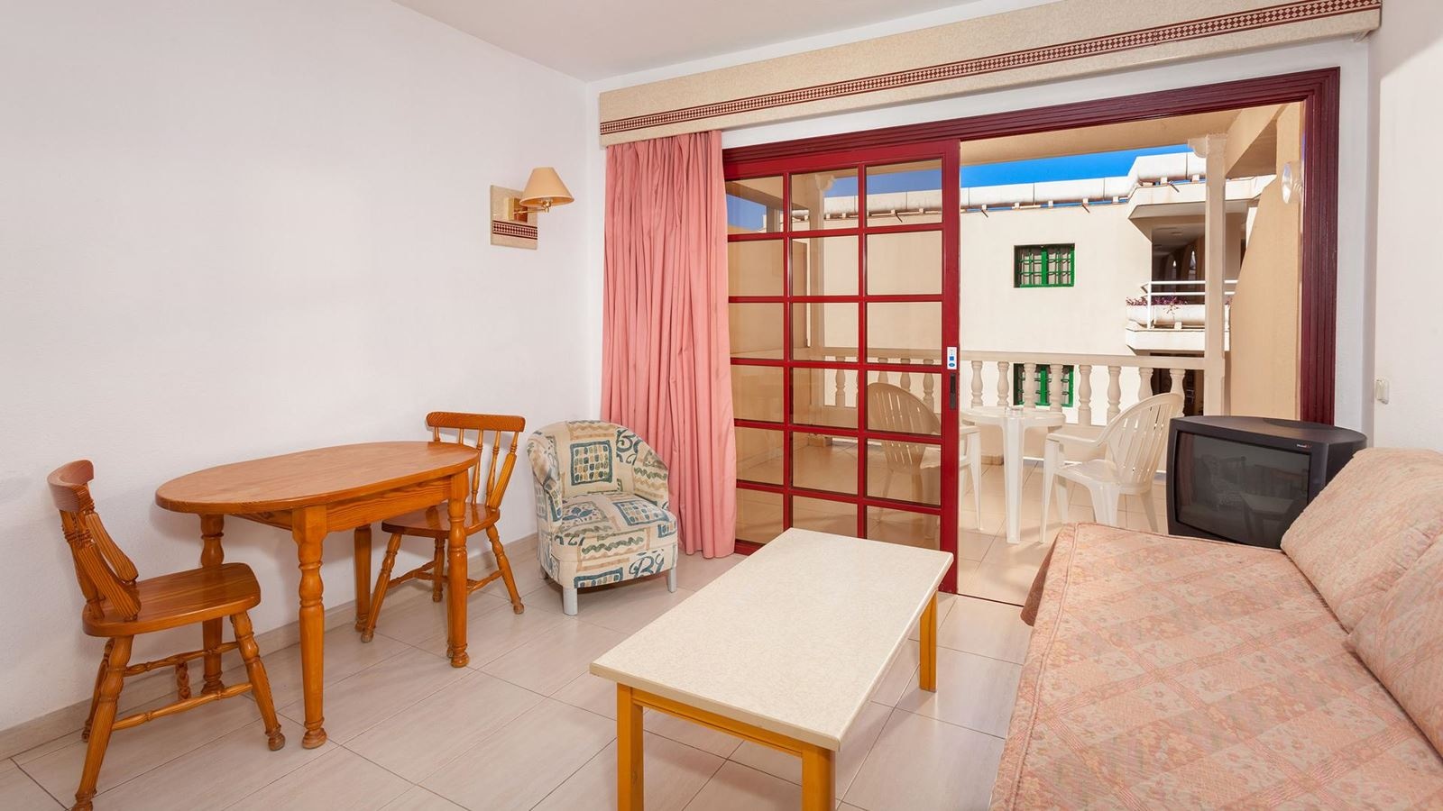 rooms-studio-sea-front-balcony-or-terrace