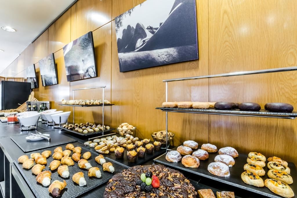 restaurants-restaurant