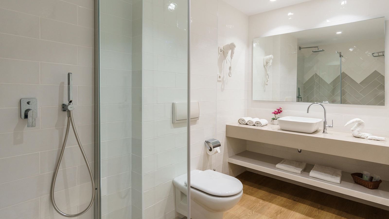 rooms-suite-standard