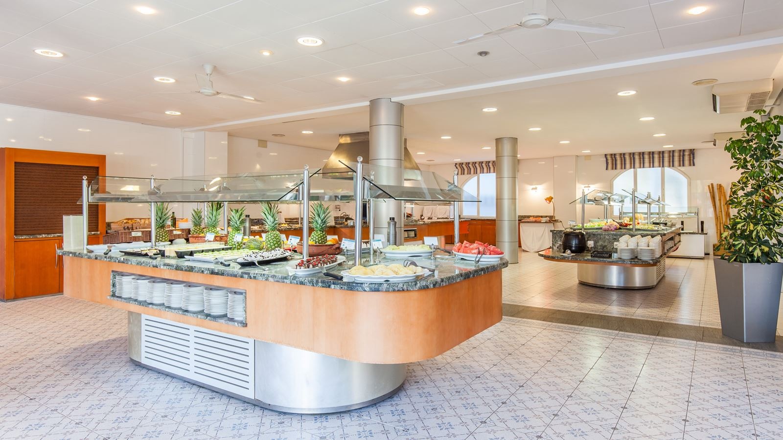 restaurants-breakfast-buffet
