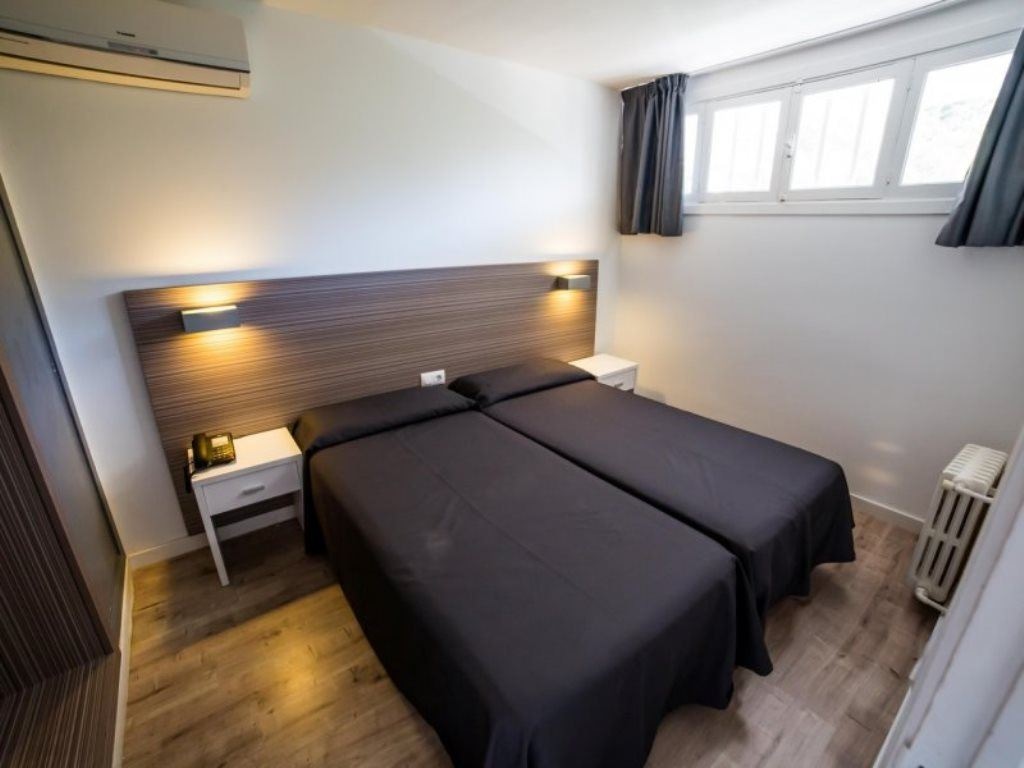 rooms-apartment-1-bedroom-sea-view