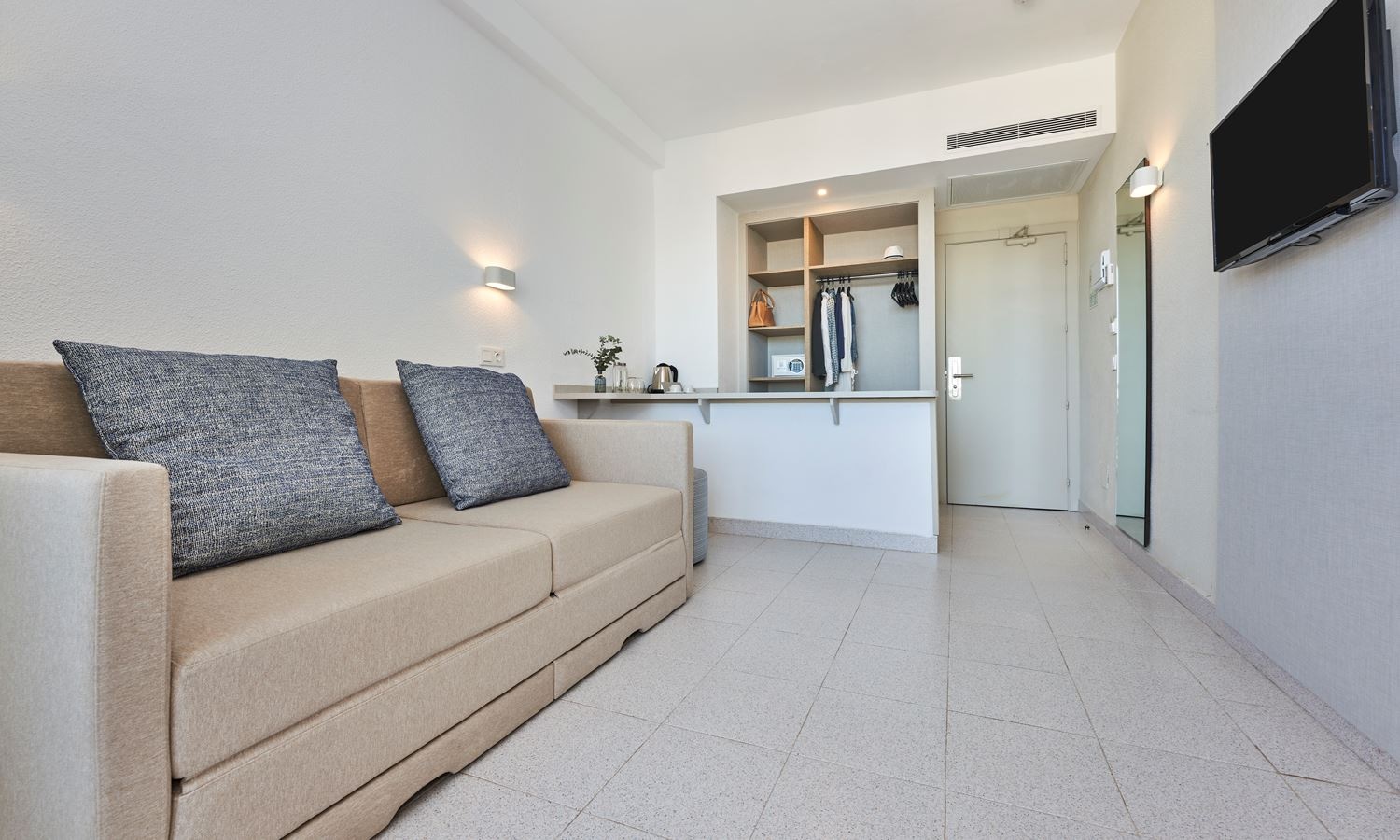 rooms-junior-suite-with-balcony-or-terrace