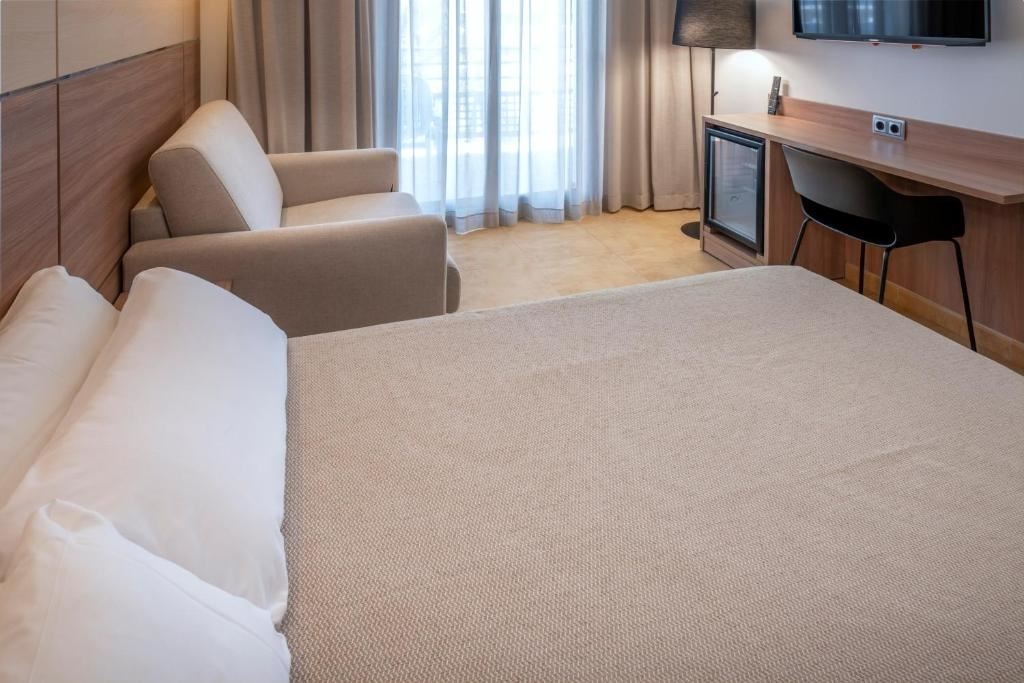 rooms-standard-room-balcony-or-terrace