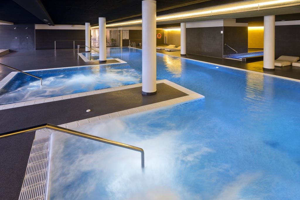 pools-indoor-pool