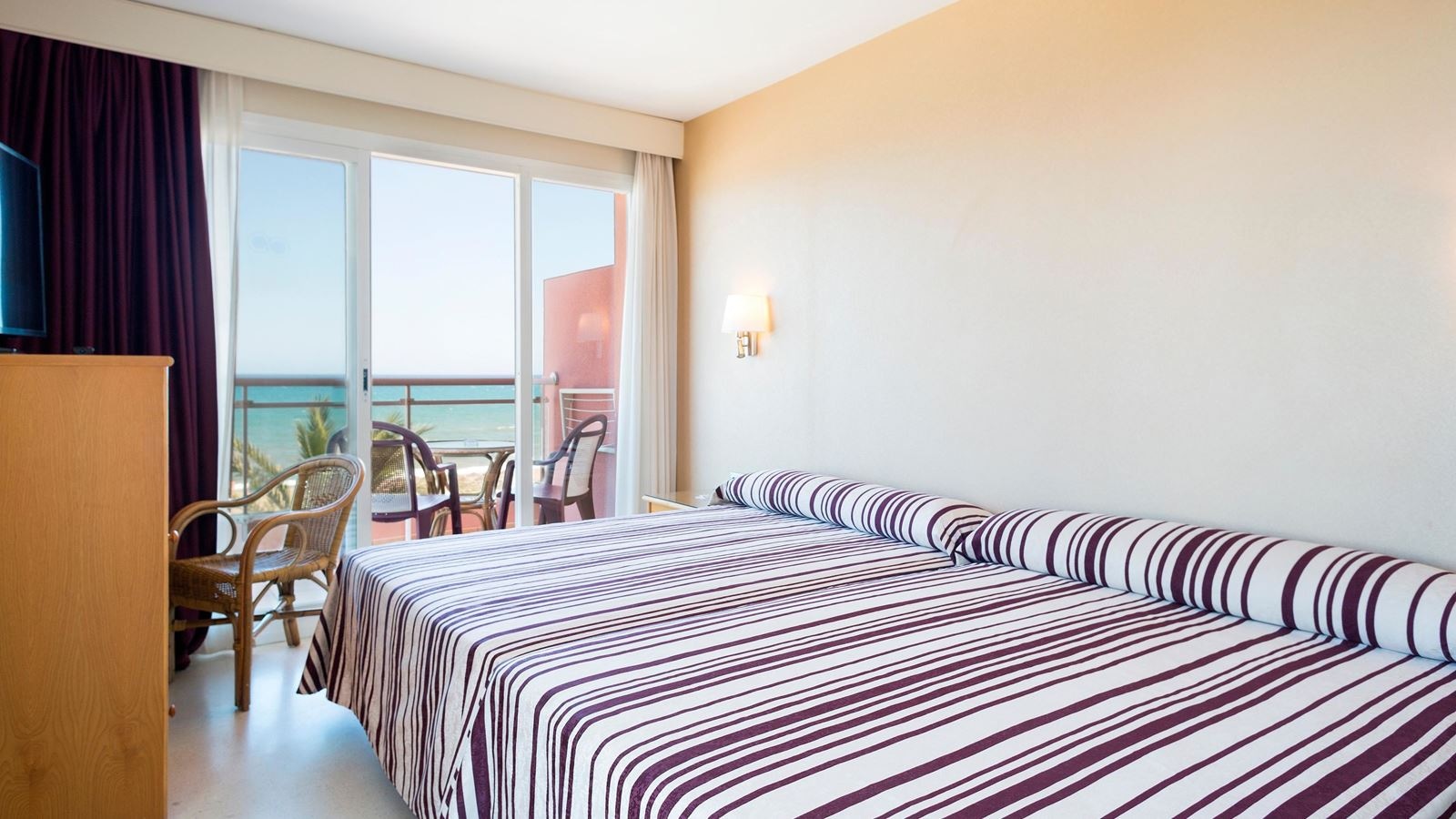 rooms-double-front-sea-view