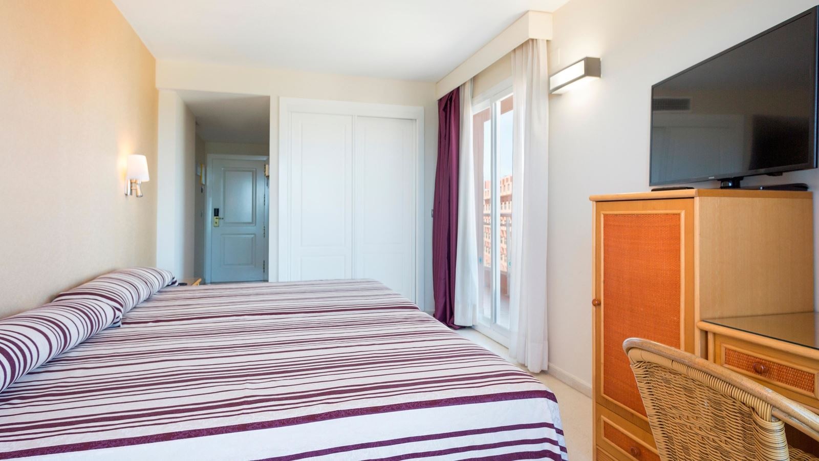 rooms-double-front-sea-view