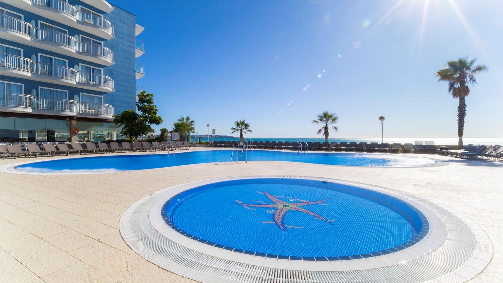 pools-outdoor-childrens-pool