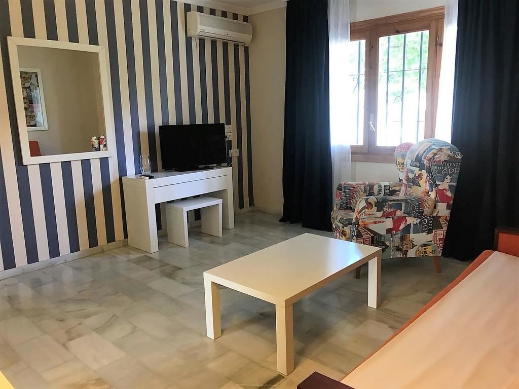 rooms-apartment-deluxe-1-bedroom-seaview