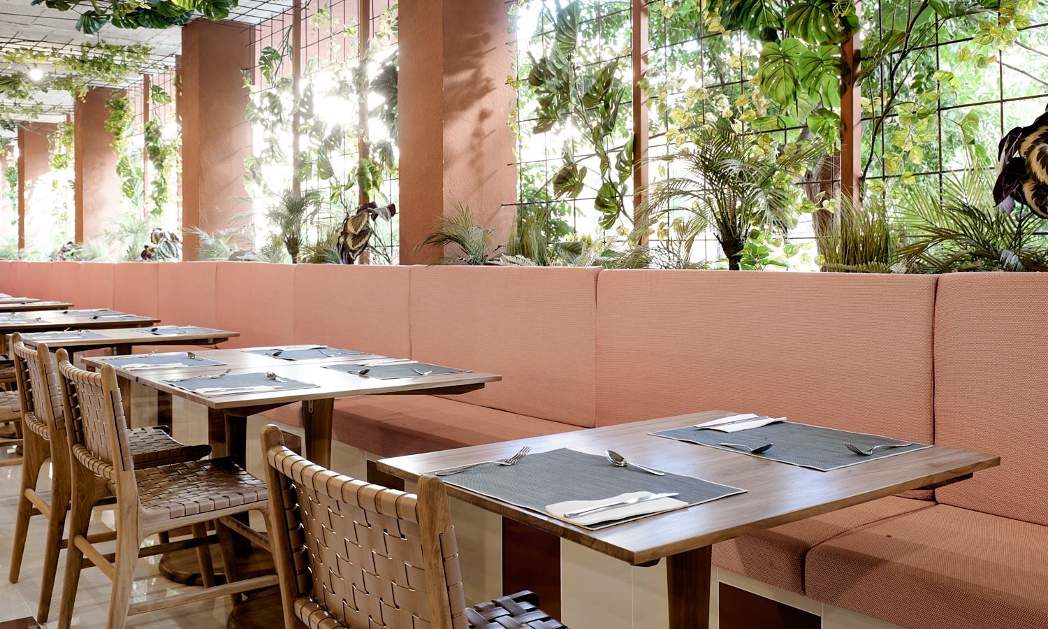 restaurants-restaurants