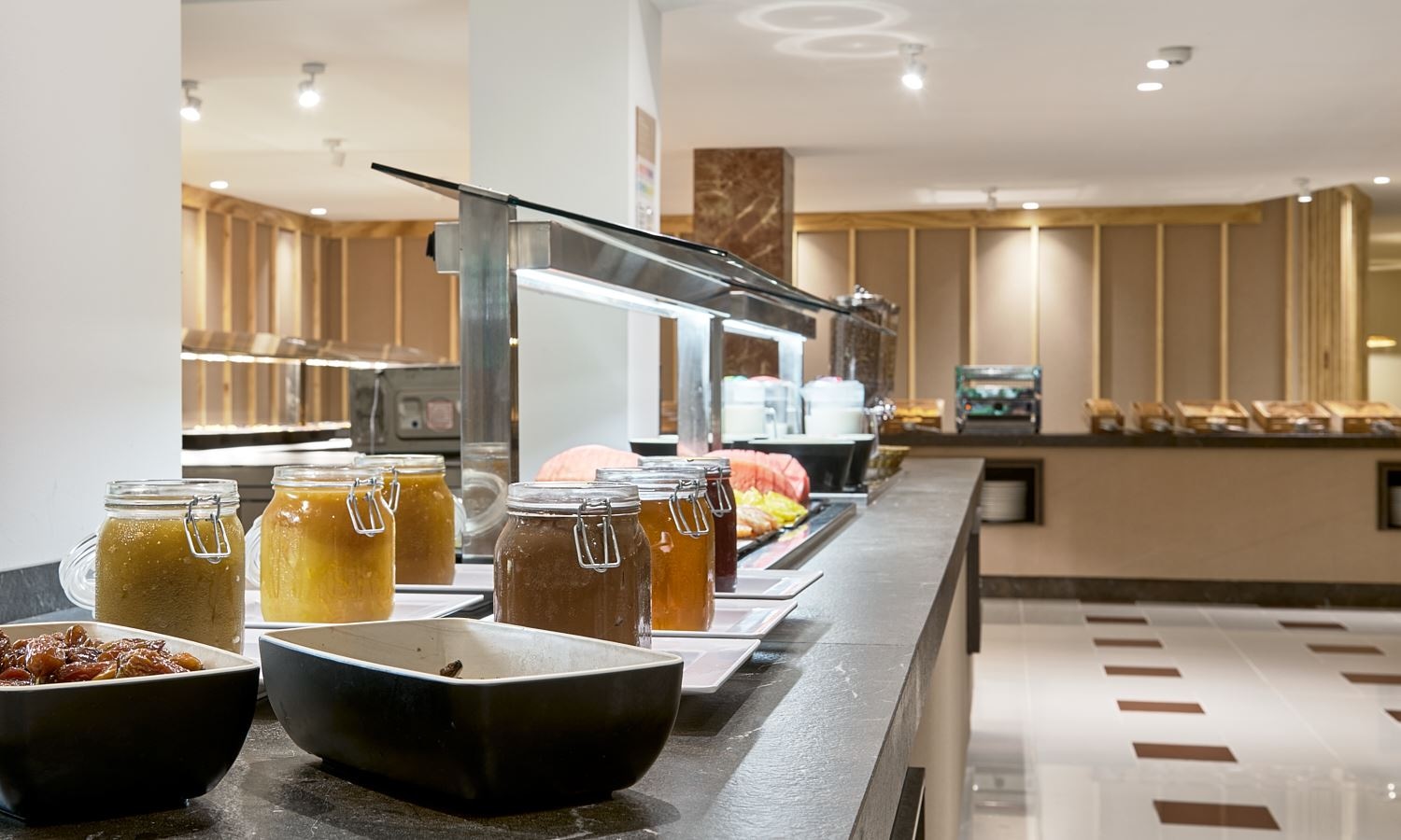 restaurants-restaurants