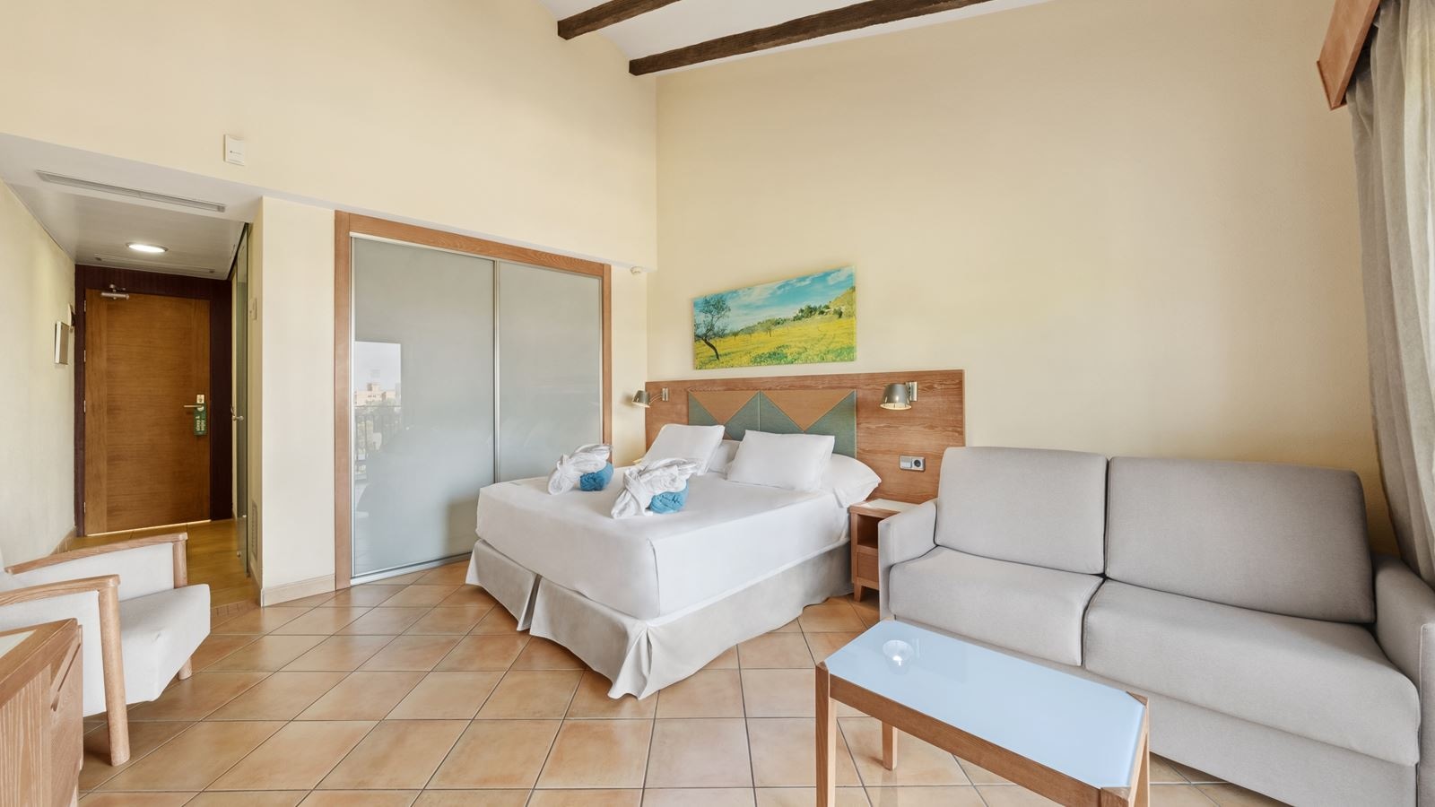 rooms-superior-balcony-or-terrace