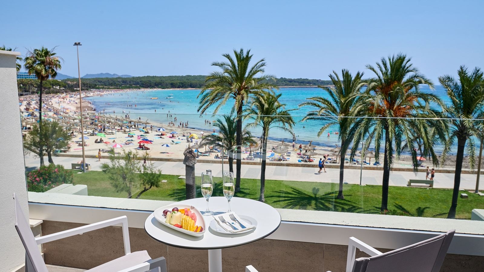 rooms-double-room-sea-view-with-balcony