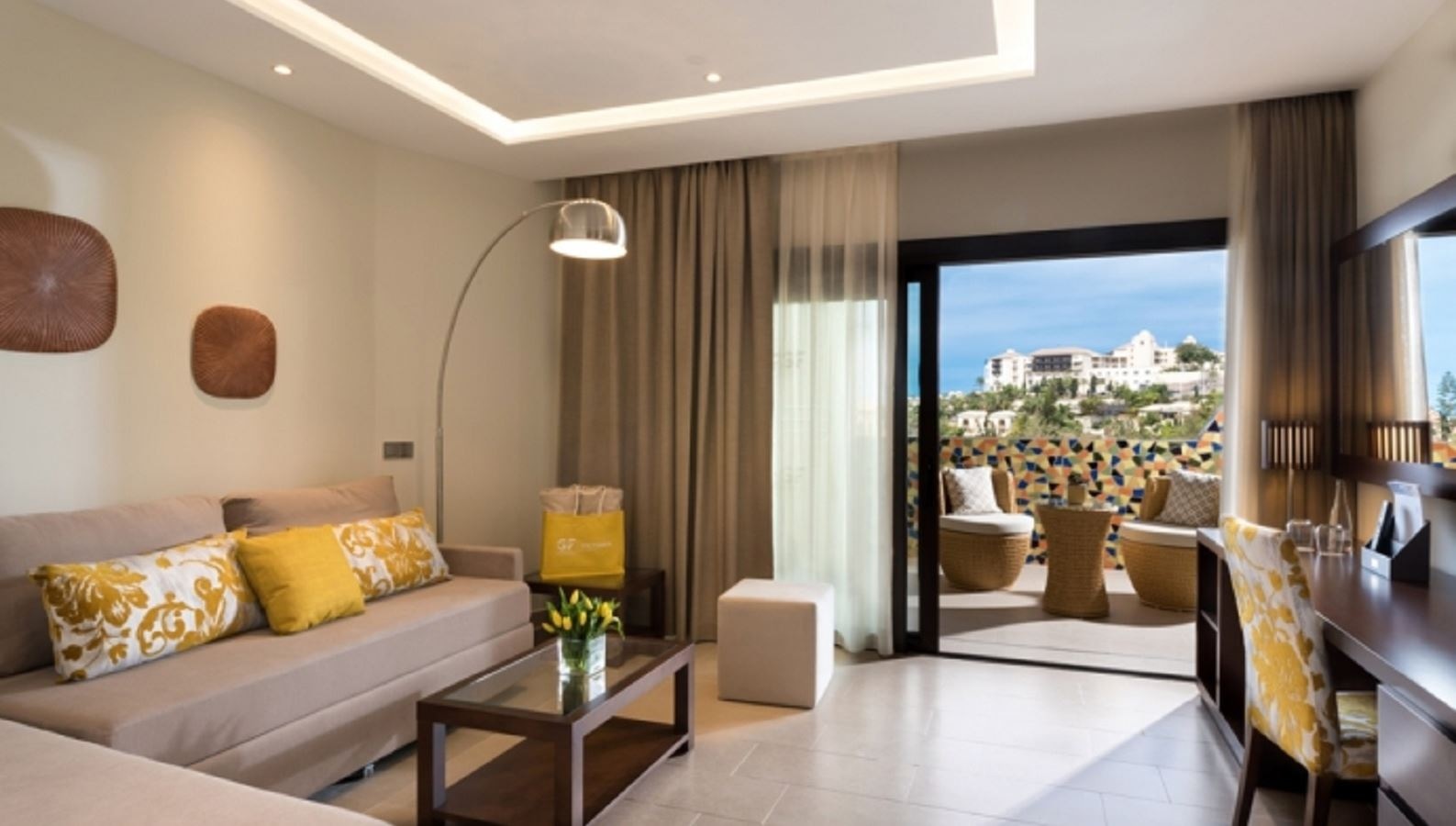 rooms-premium-suite-balcony-or-terrac