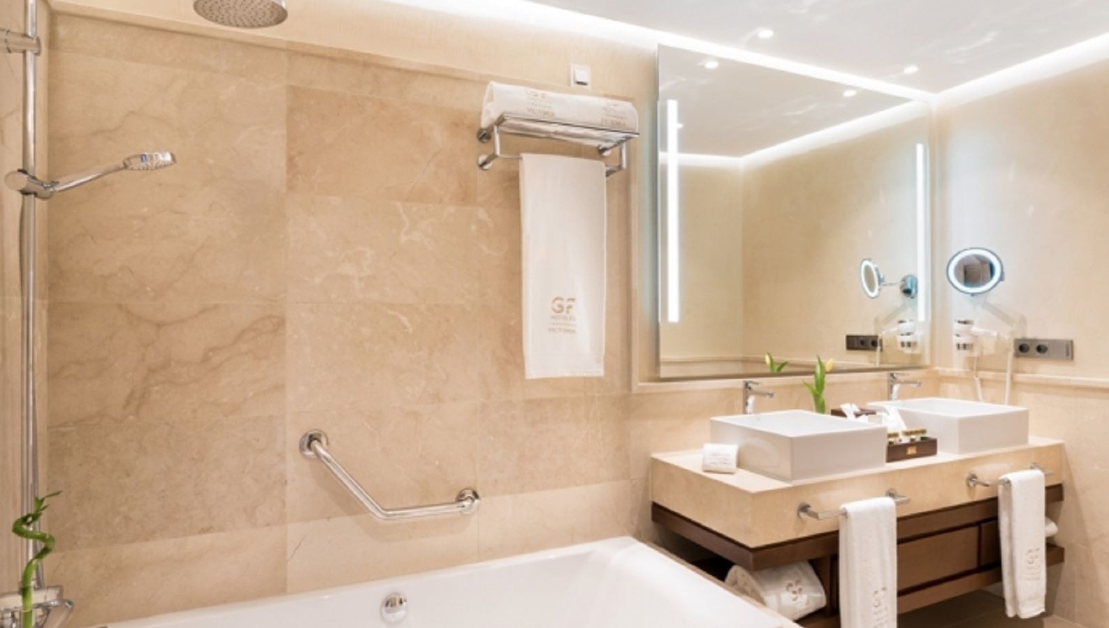 rooms-premium-suite-balcony-or-terrac