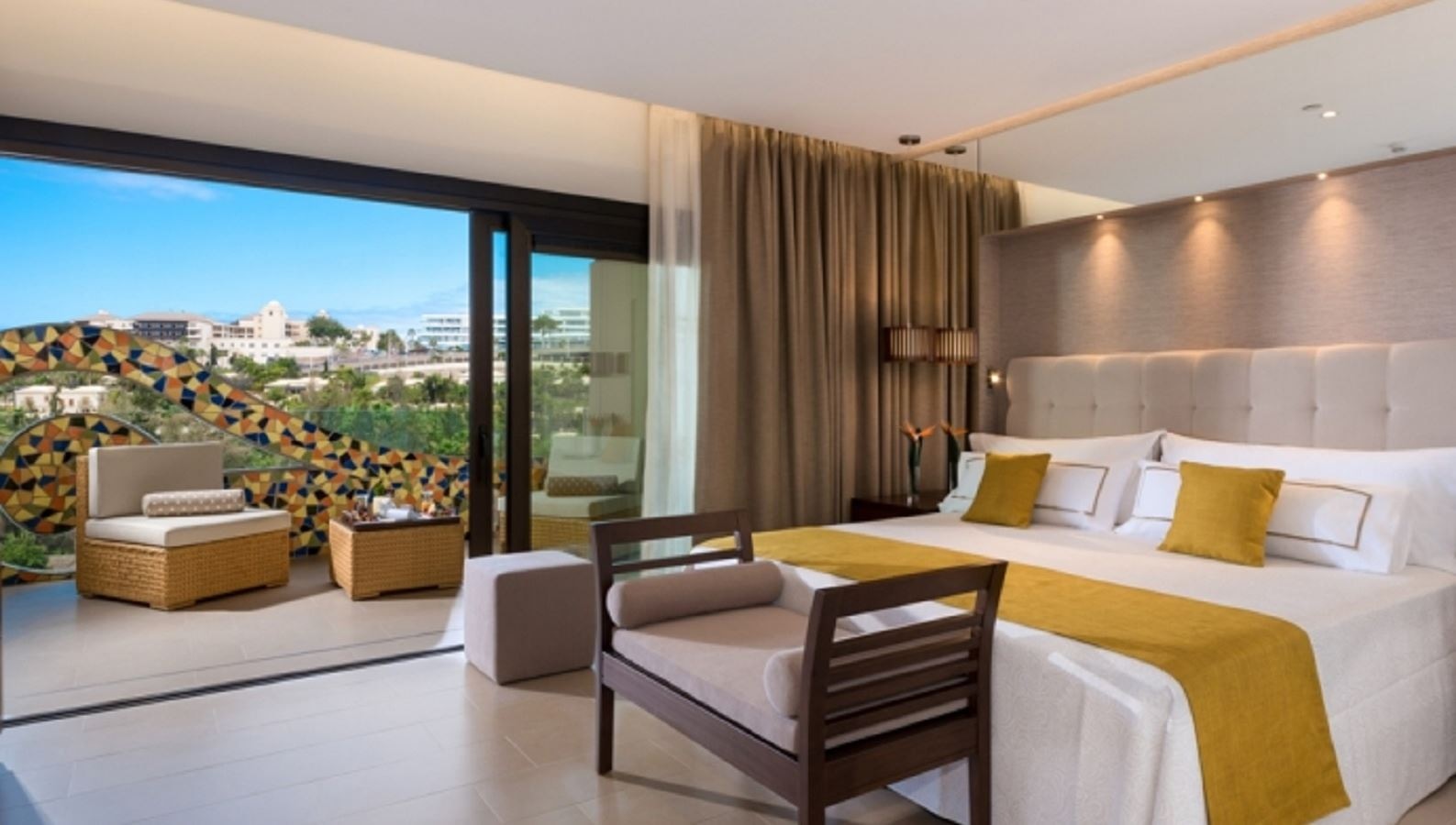 rooms-premium-suite-balcony-or-terrac