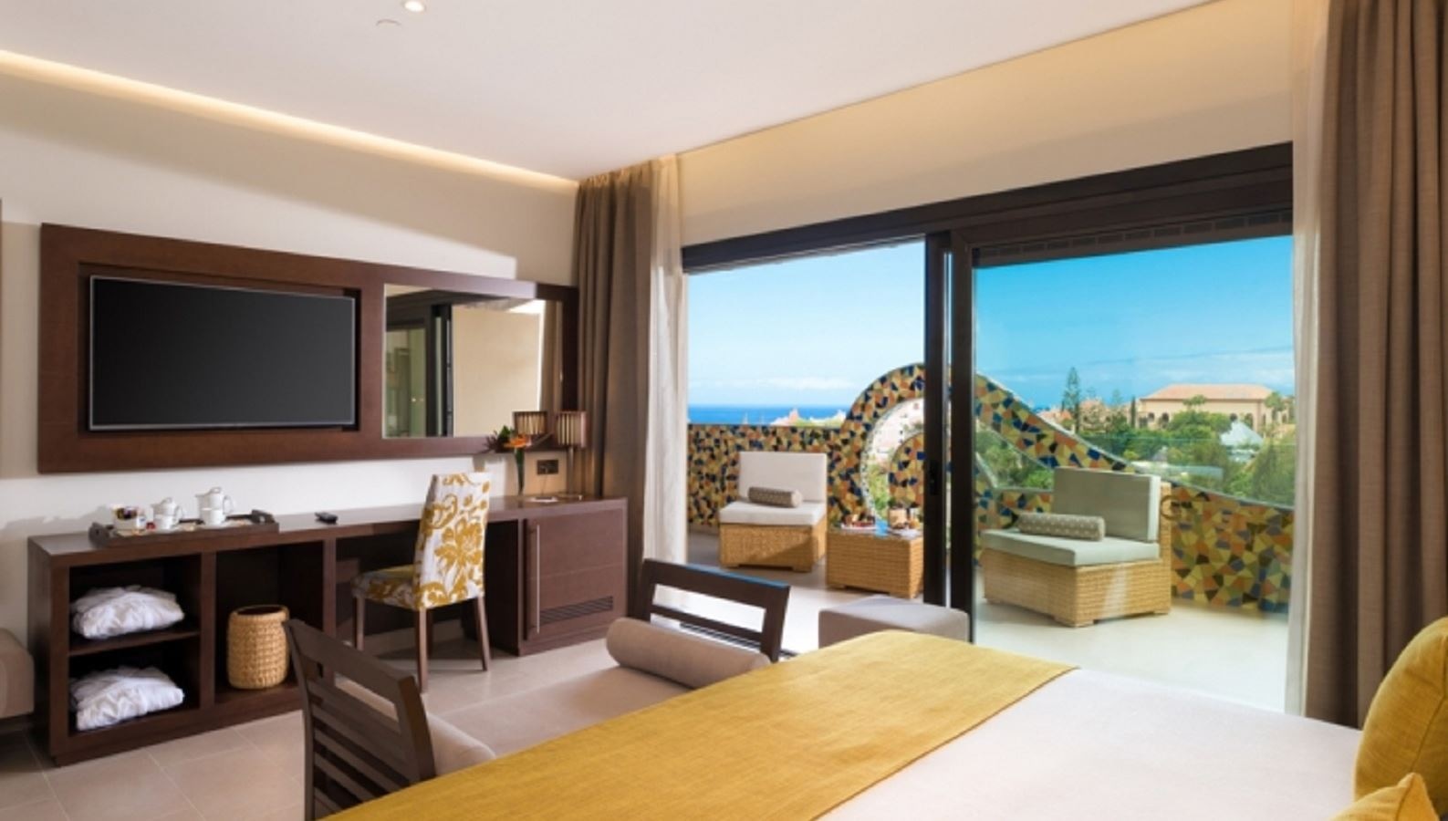 rooms-premium-suite-balcony-or-terrac