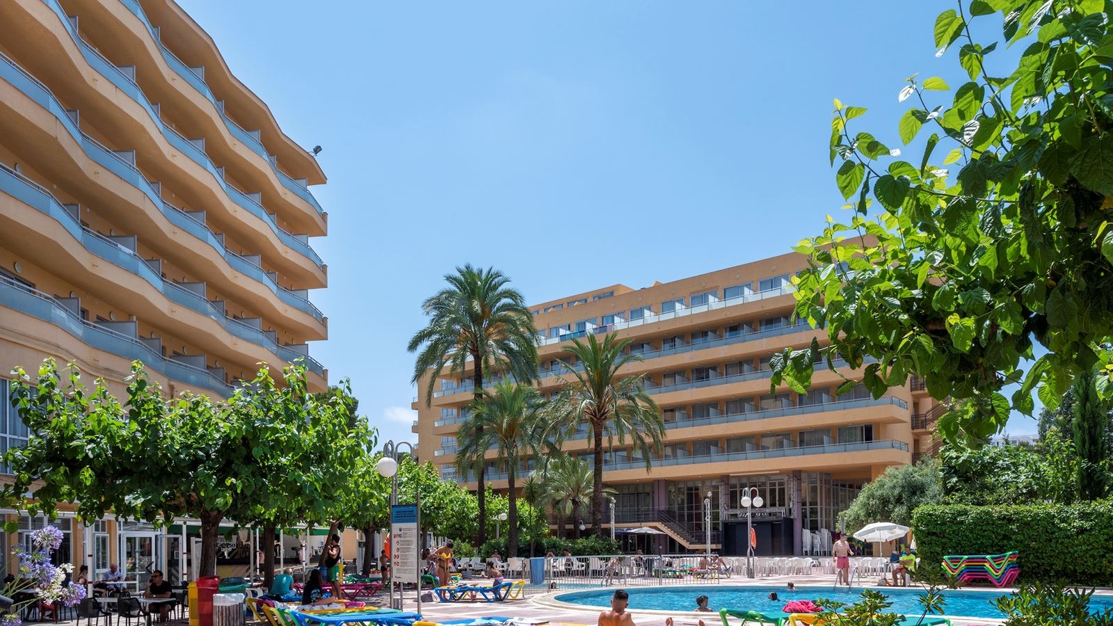 restaurants-alfresco-restaurant