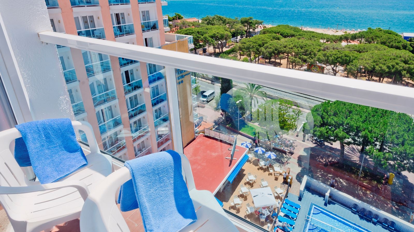 rooms-triple-balcony-or-terrace