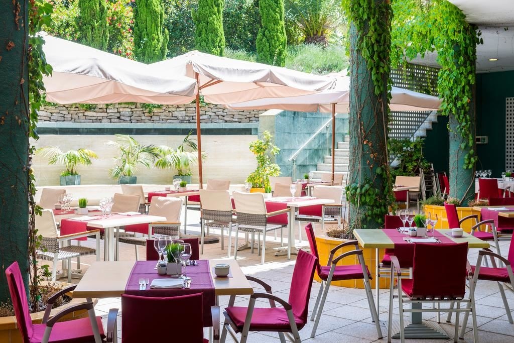 restaurants-restaurants