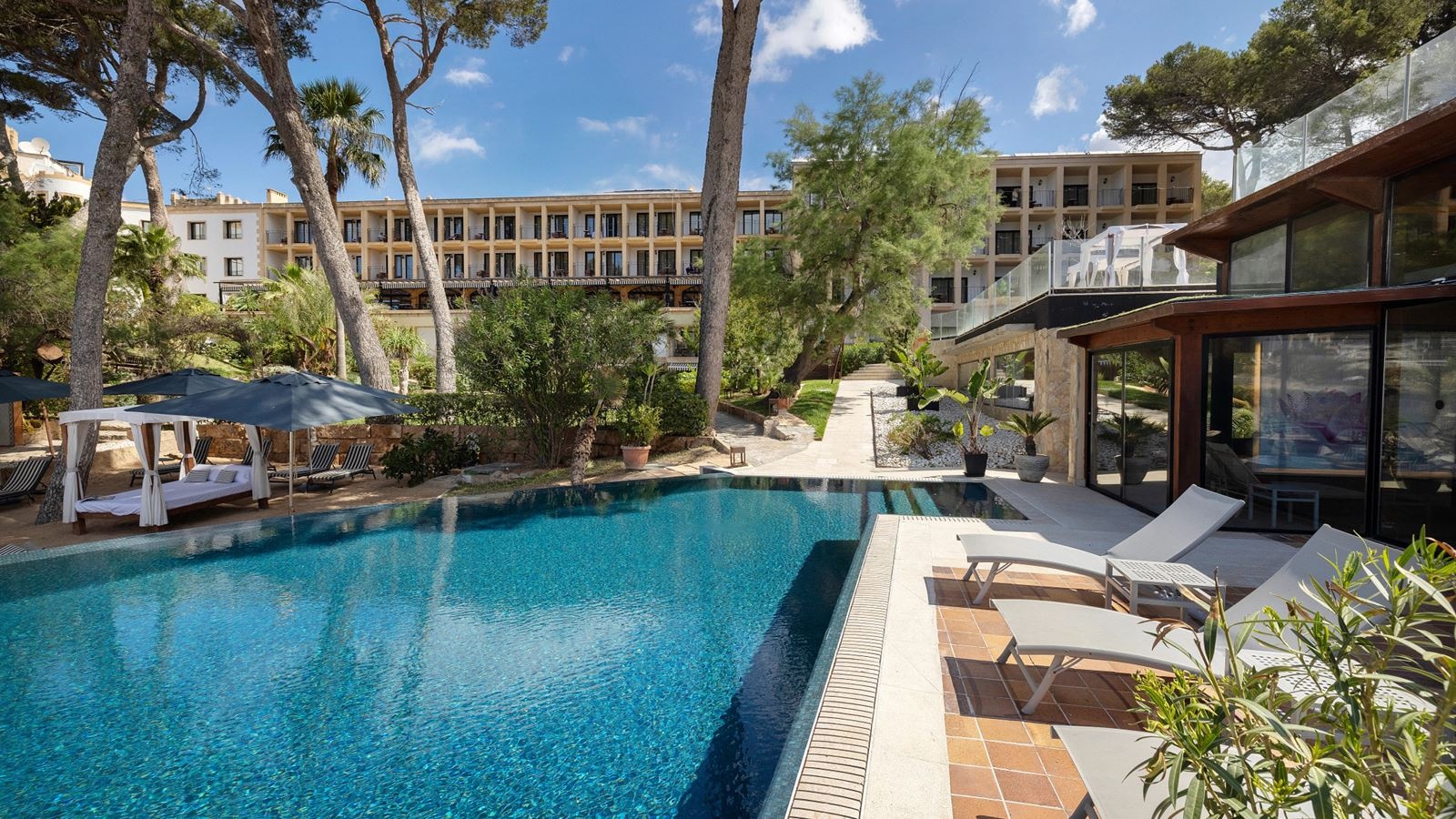 rooms-juior-suite-sea-view-front-preffered-club