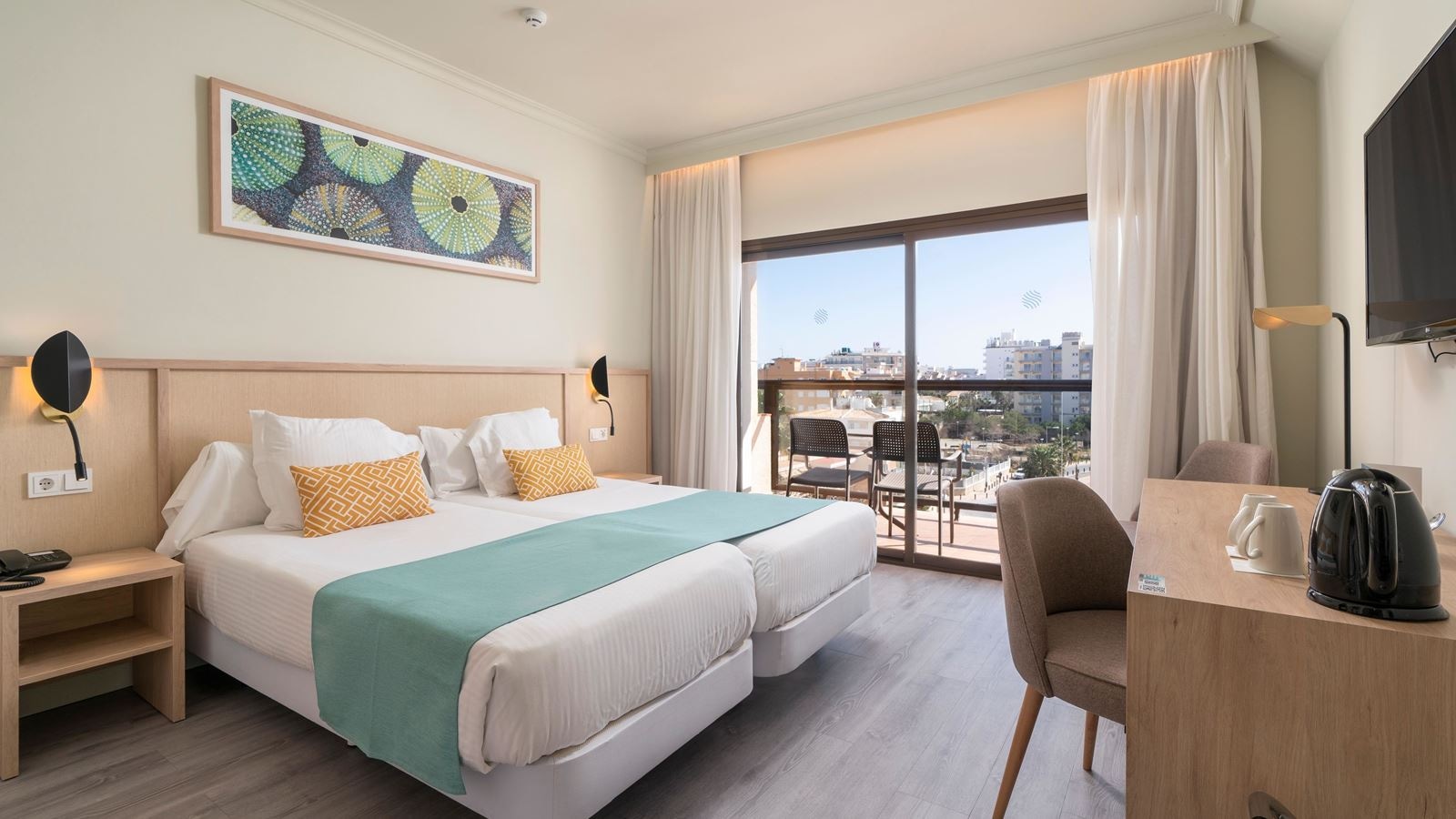 rooms-double-pool--seaview-wth-balcony-former-dbl-superior-seaview