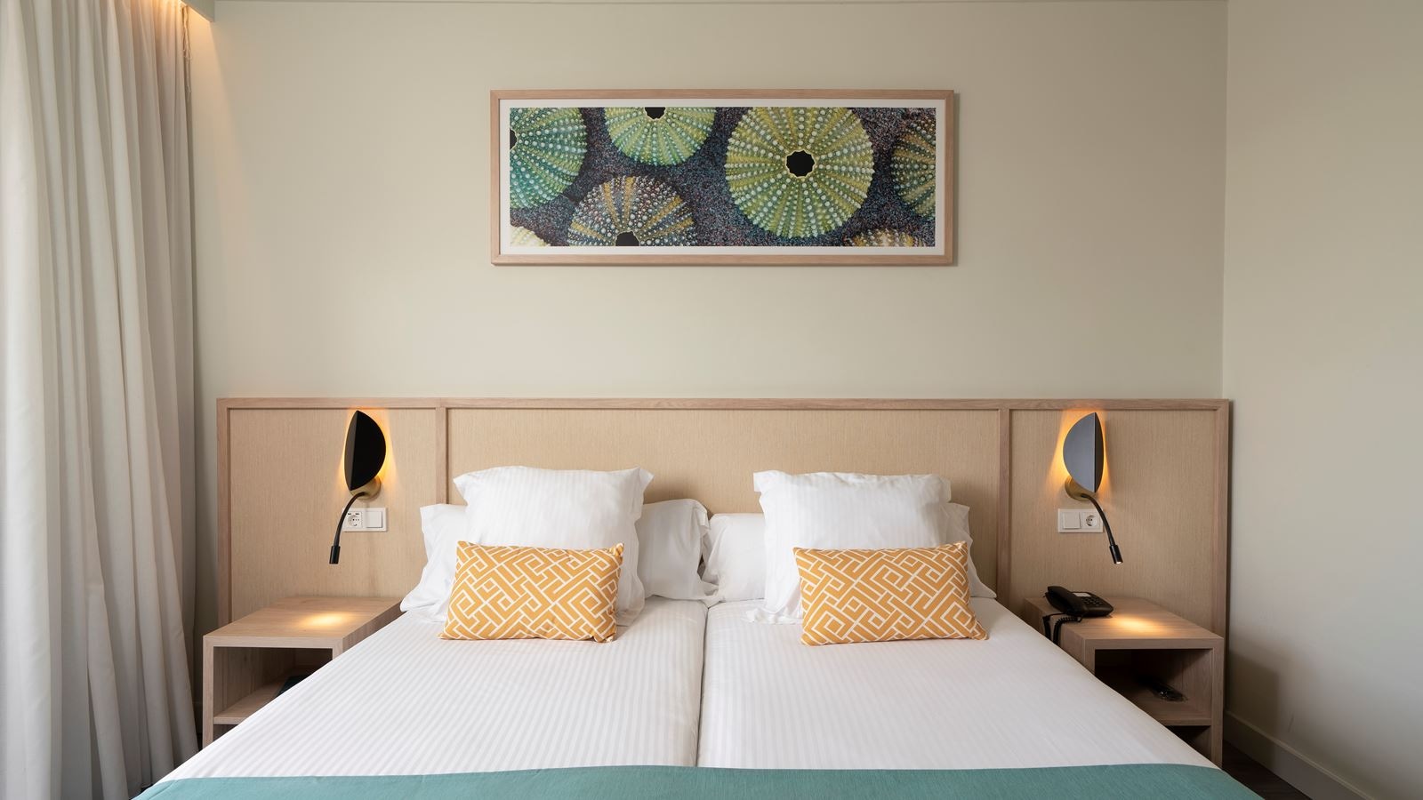 rooms-double-standard-with-balcony