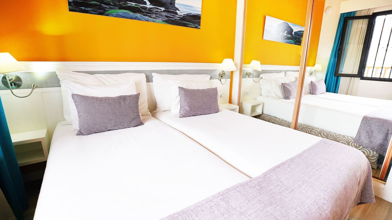 rooms-apartment-1-br-large-suite-high-floor-sea-view