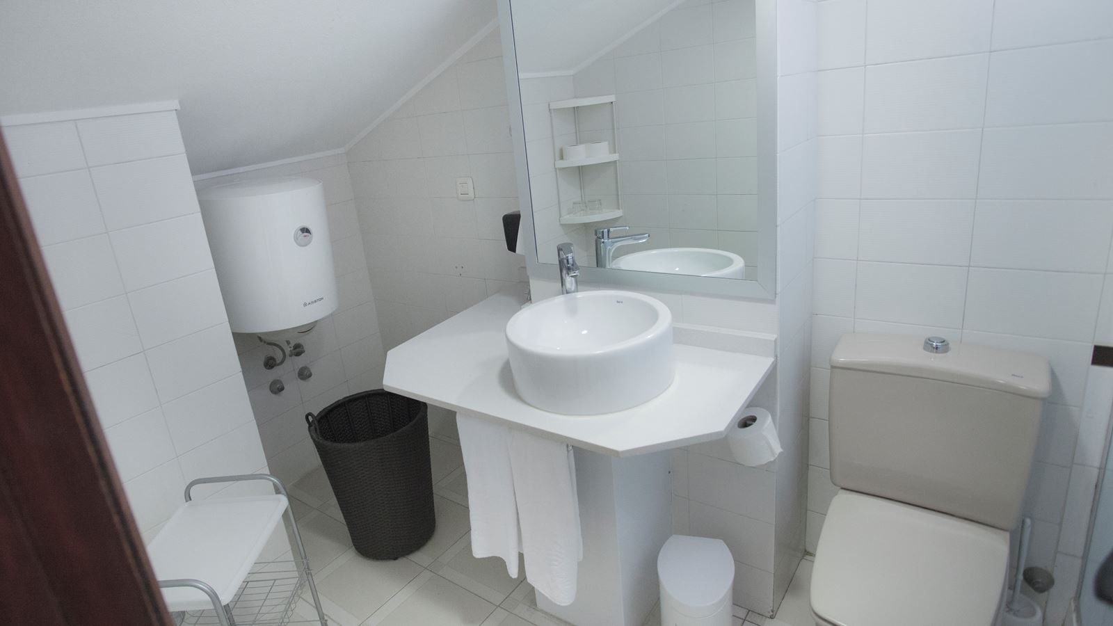 rooms-1-bedroom-standard-apartment--balcony-or-terrace