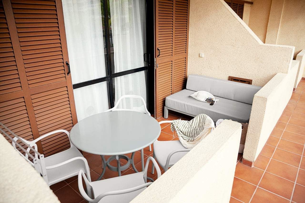 rooms-2-bedroom-superior-apartment-sea-view-balcony-or-terrace