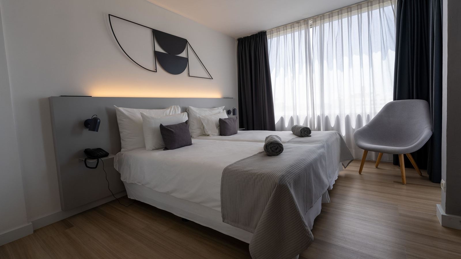 rooms-suite-sea-view--balcony-or-terrace