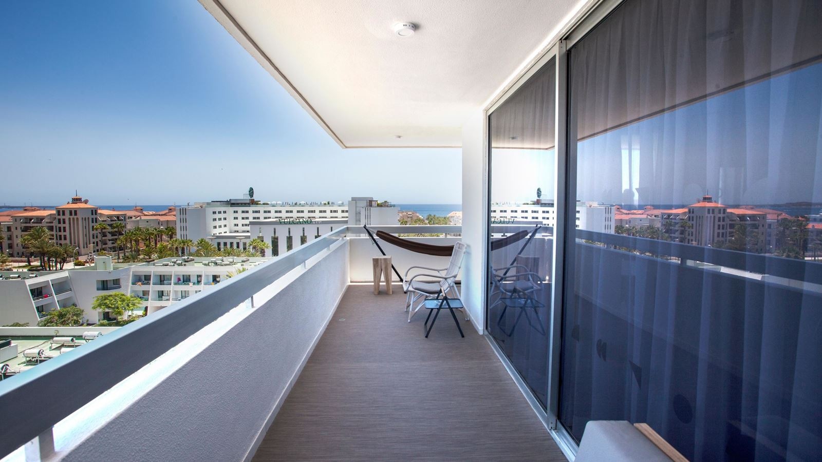 rooms-suite-sea-view--balcony-or-terrace